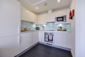 Cleyro Serviced Apartments - Finzels Reach