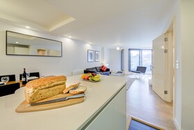 Cleyro Serviced Apartments - Finzels Reach