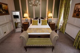 Cross Hands Hotel