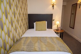 Cross Hands Hotel