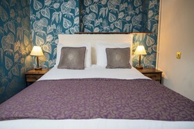 Cross Hands Hotel