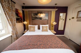 Cross Hands Hotel