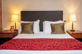 Cross Hands Hotel
