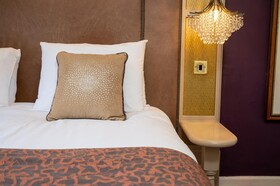 Cross Hands Hotel