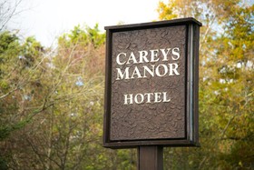 Careys Manor & SenSpa