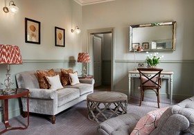 Careys Manor & SenSpa