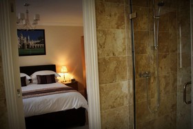 Autumn House Bed & Breakfast