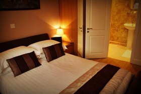 Autumn House Bed & Breakfast