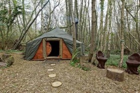 Hobbity Bell Tent House