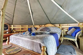 Hobbity Bell Tent House