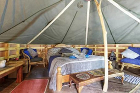 Hobbity Bell Tent House