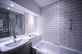 DoubleTree by Hilton Cheltenham