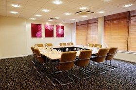 Holiday Inn Express Cheltenham Town Centre