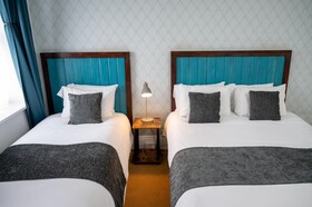 Rising Sun Hotel