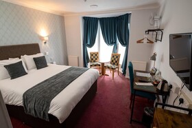 Rising Sun Hotel