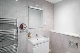 Cotswolds Hotel & Spa