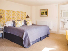 The Feathered Nest Country Inn