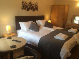 The Salford Inn
