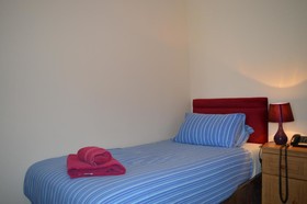 Globe Hotel
