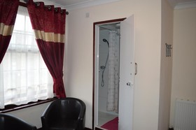 Globe Hotel