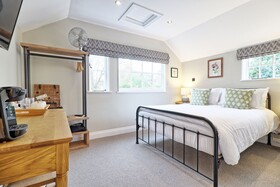 Ranfield’s Brasserie Hotel Rooms