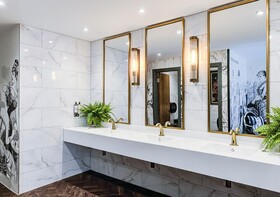 The George Hotel