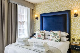 The George Hotel