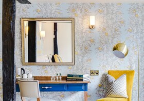 The George Hotel