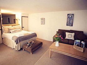 Bayards Cove Inn - Guest house
