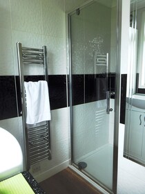 Sheena's Dartmouth Chalets