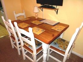 Sheena's Dartmouth Chalets