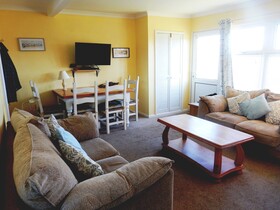 Sheena's Dartmouth Chalets