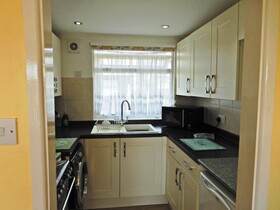 Sheena's Dartmouth Chalets
