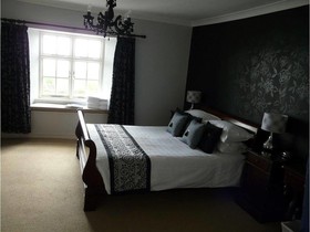 Strete Barton House