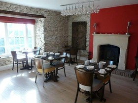 Strete Barton House