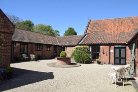 Farmhouse Hunters Hall