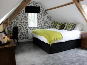 Kings Head Hotel