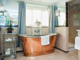 Summer Lodge Country House Hotel