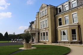 Orange Grove Hotel Gardens