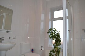 Annie's Guest House