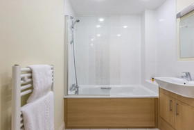 Equinox Place - Serviced Apartments