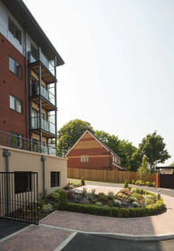 Equinox Place - Serviced Apartments