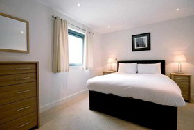 HQ Aparthotel Farnborough