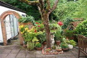 Tudorwood Guest House