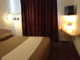 The Carlton Hotel