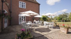 Corse Lawn House Hotel