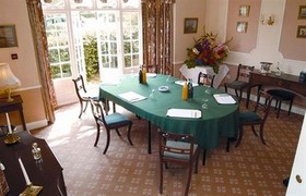 Corse Lawn House Hotel