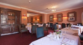Corse Lawn House Hotel
