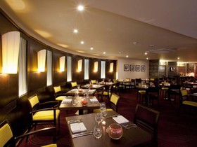 Gloucester Robinswood Hotel, Best Western Signature Collection