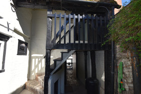 Old Town Bolthole